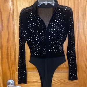 Sheer bodysuit with snap closure • great Holiday wear